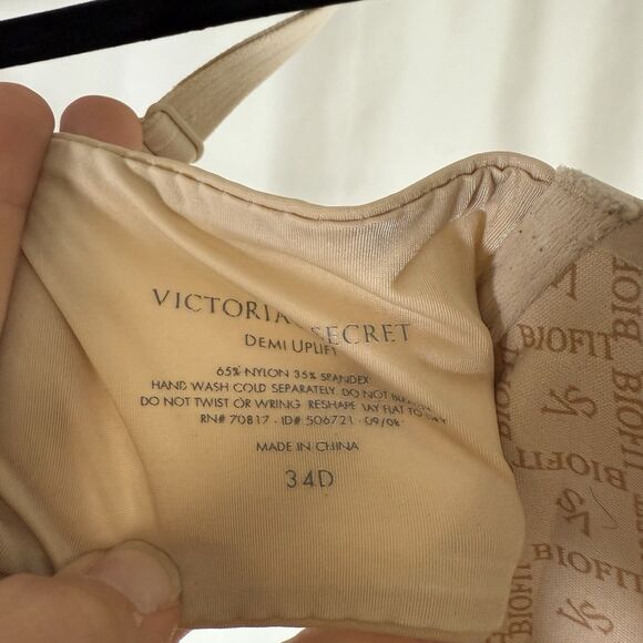 Victoria Secret Demi Uplift Bra 34D Underwired Padded Adjustable Hook Eye Biofit - Picture 5 of 9